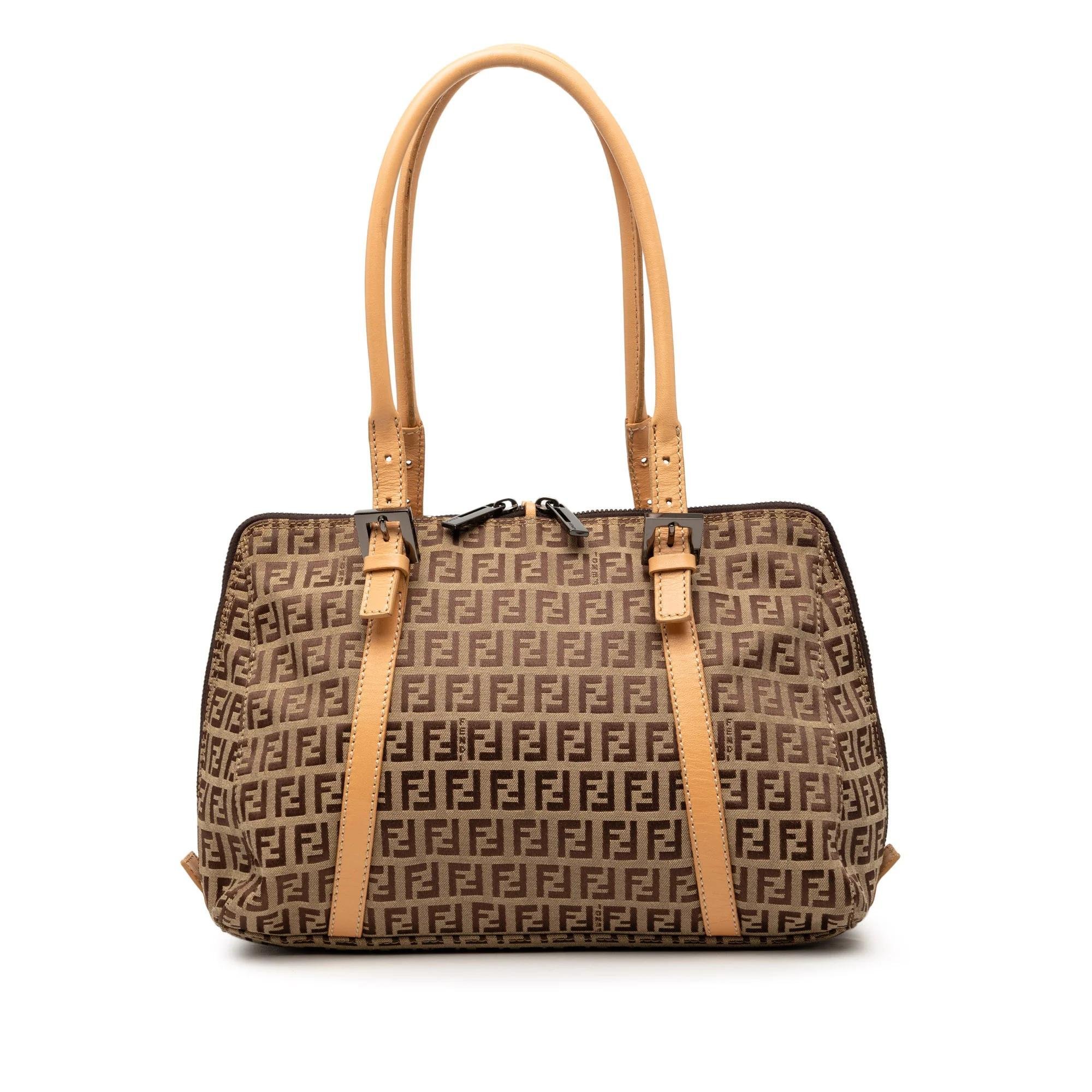 Pocket leather handbag