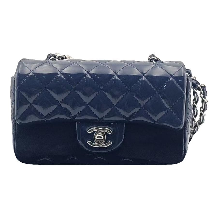 Timeless/Classique patent leather crossbody bag