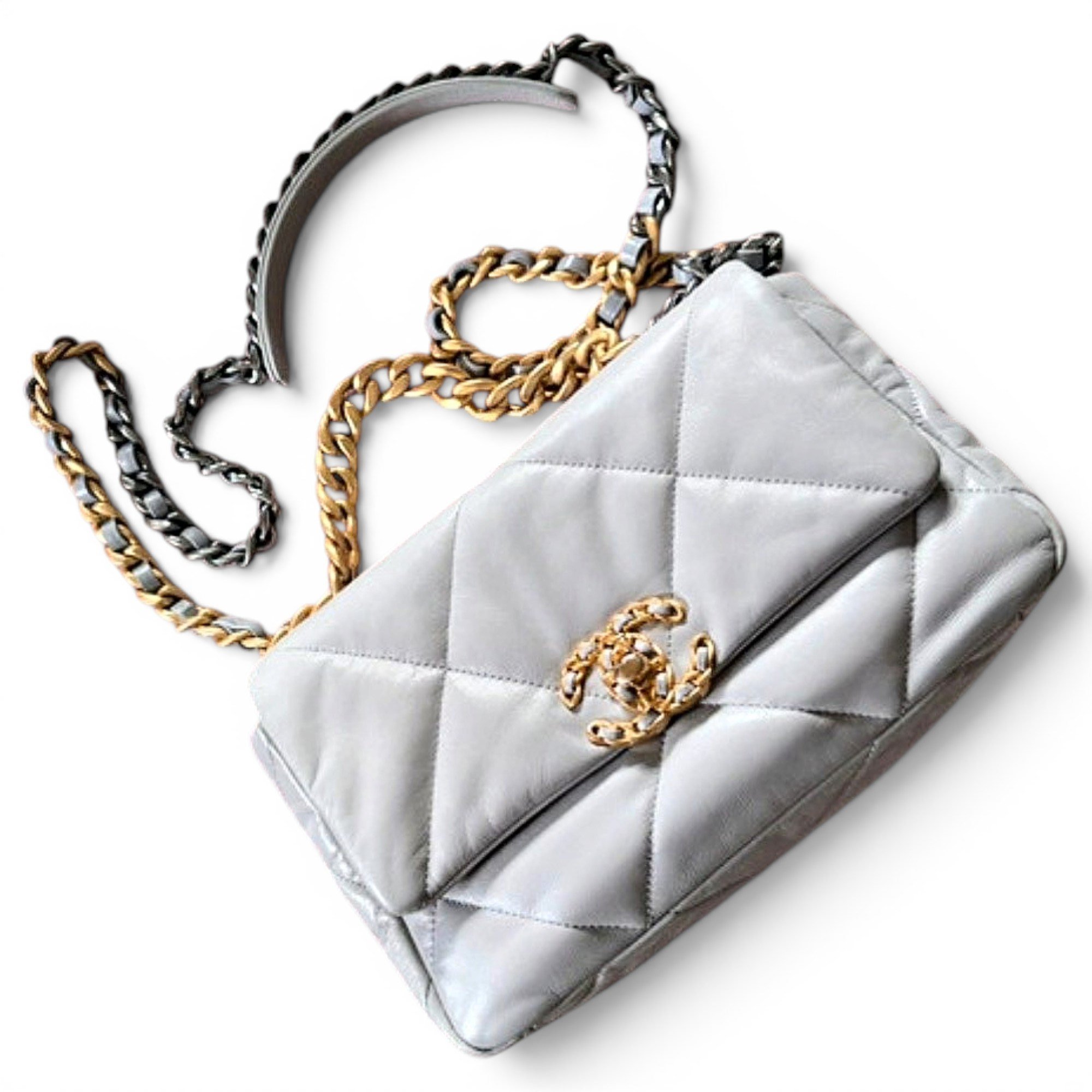 Chanel 19 leather handbag