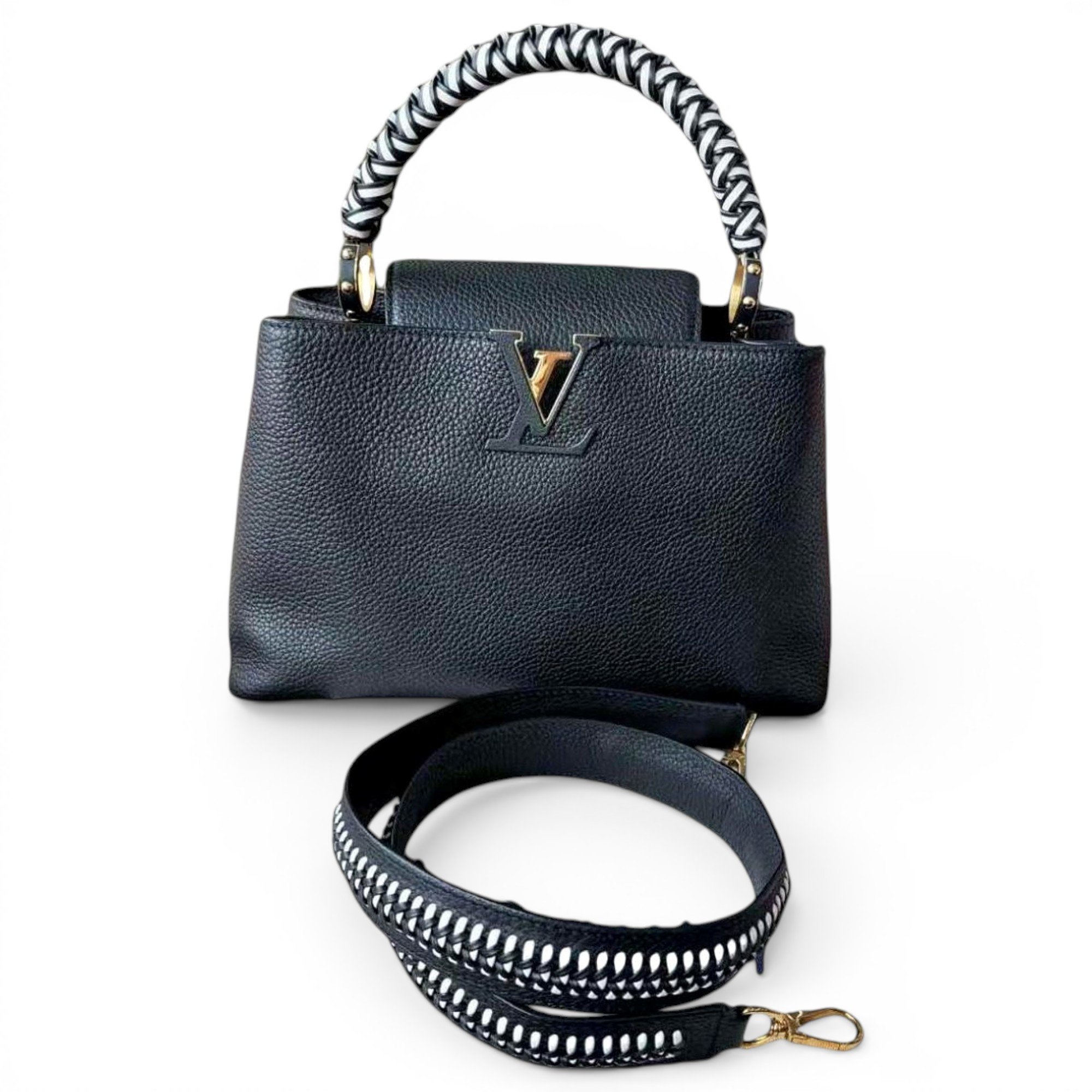Capucines leather handbag