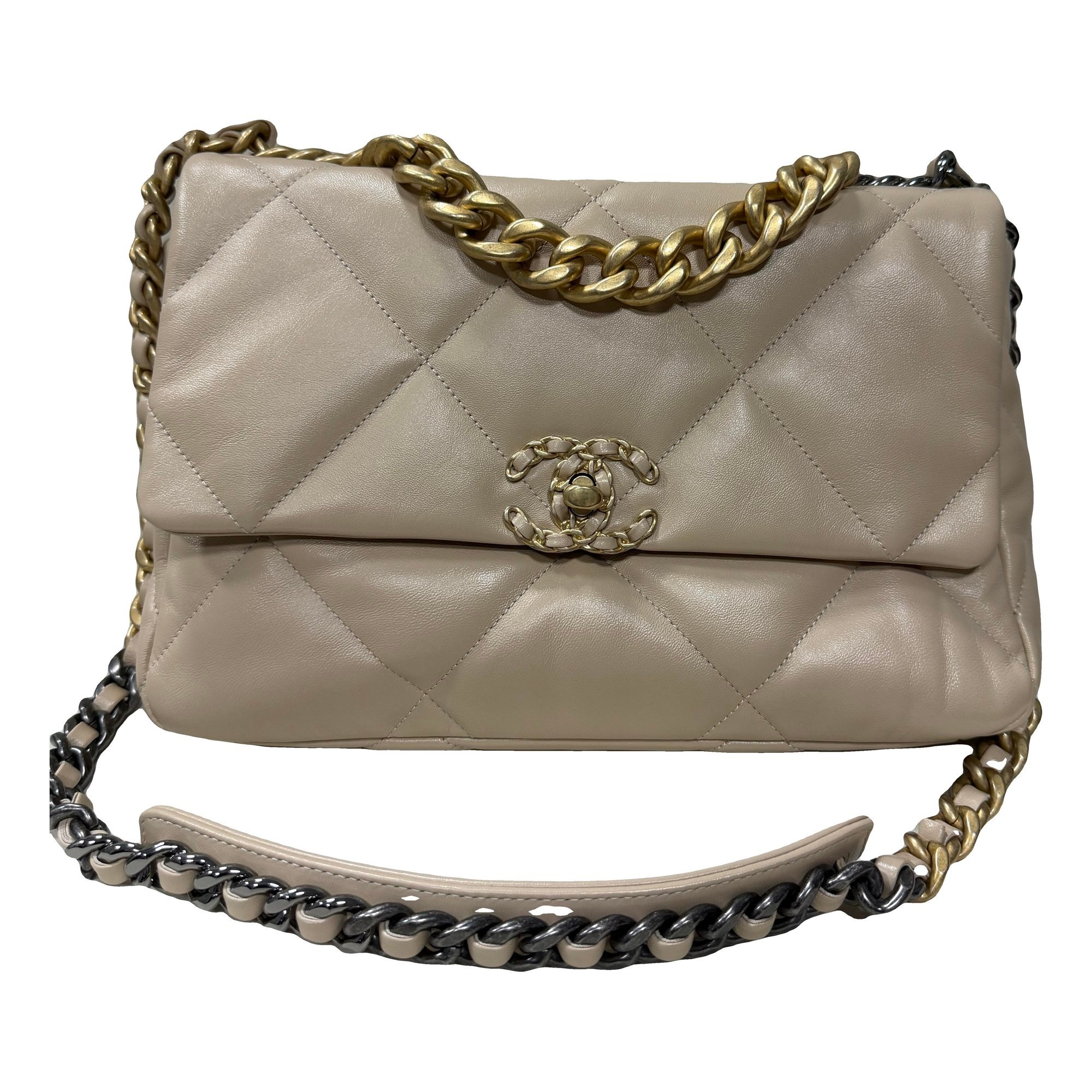 Chanel 19 leather handbag