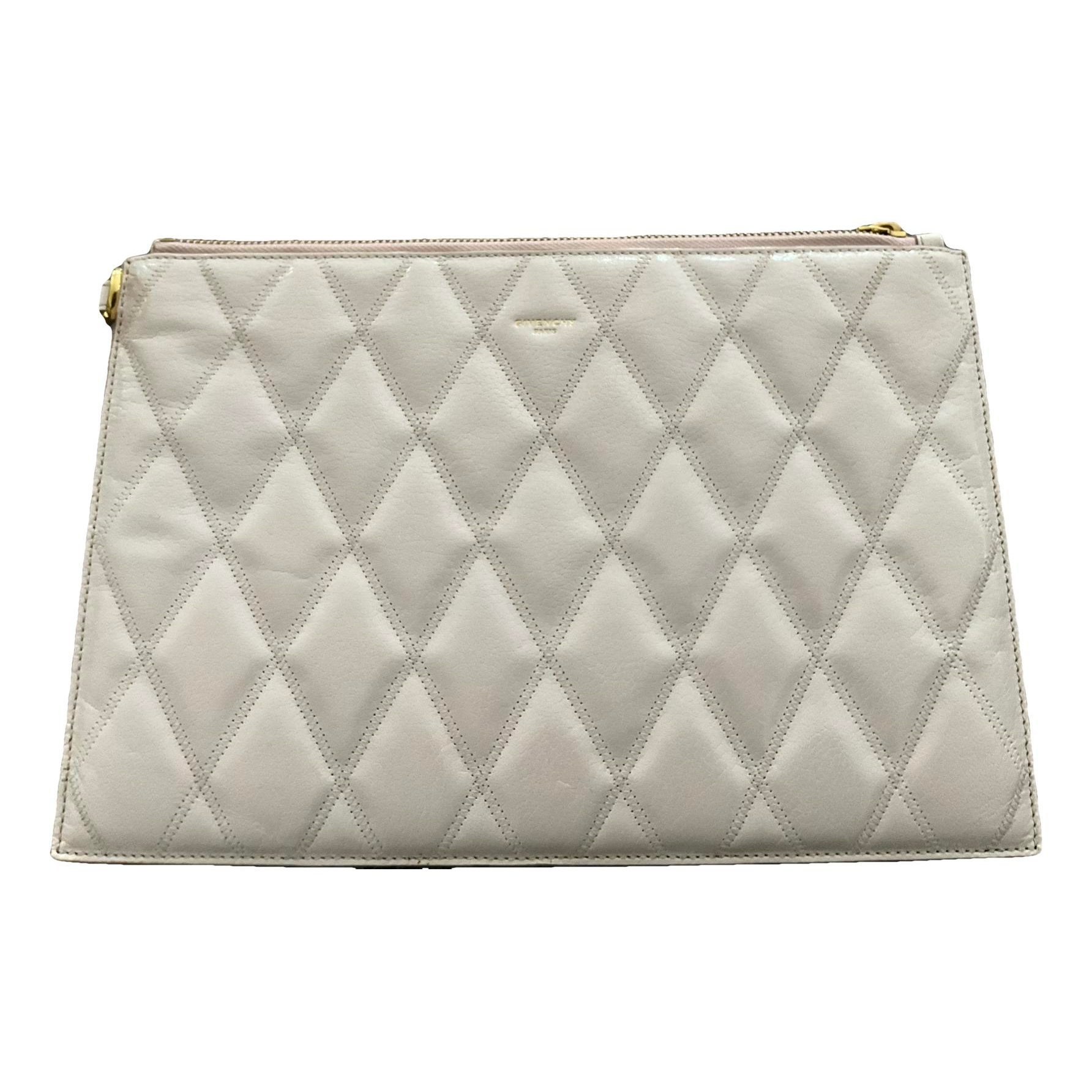 GV3 leather handbag
