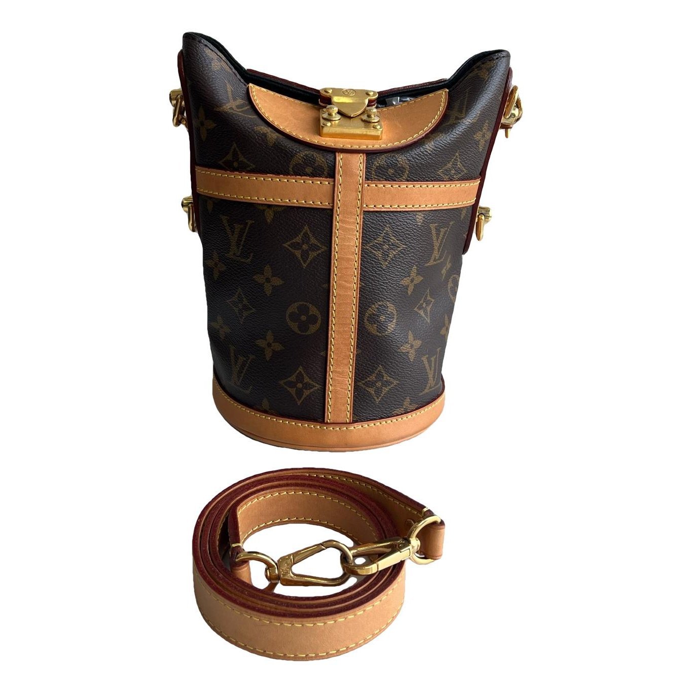 Duffle leather handbag