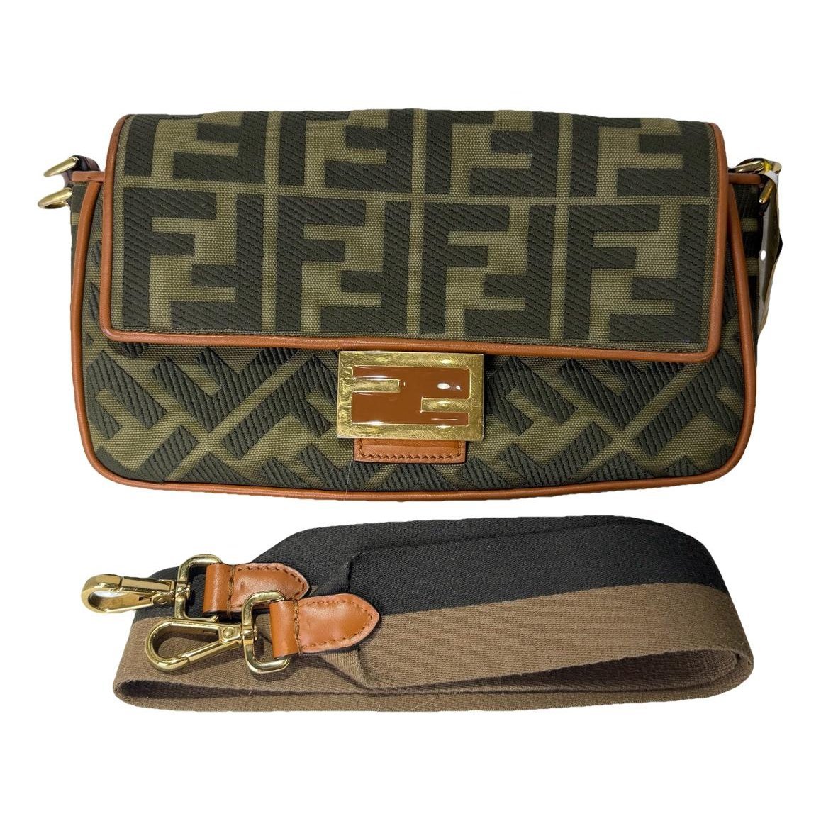 Baguette leather handbag