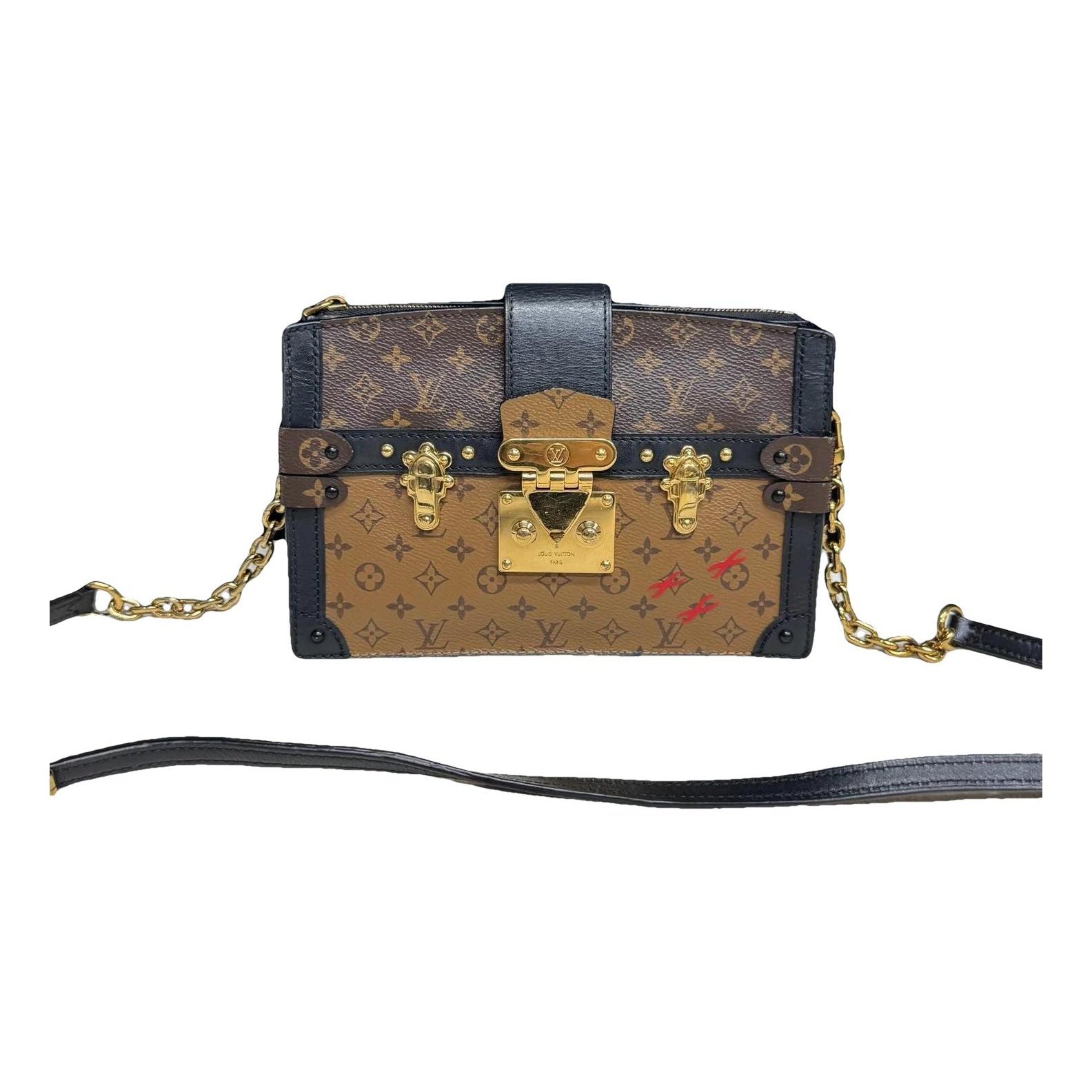 Essential Trunk leather clutch bag