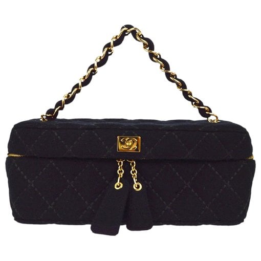 Wool clutch bag