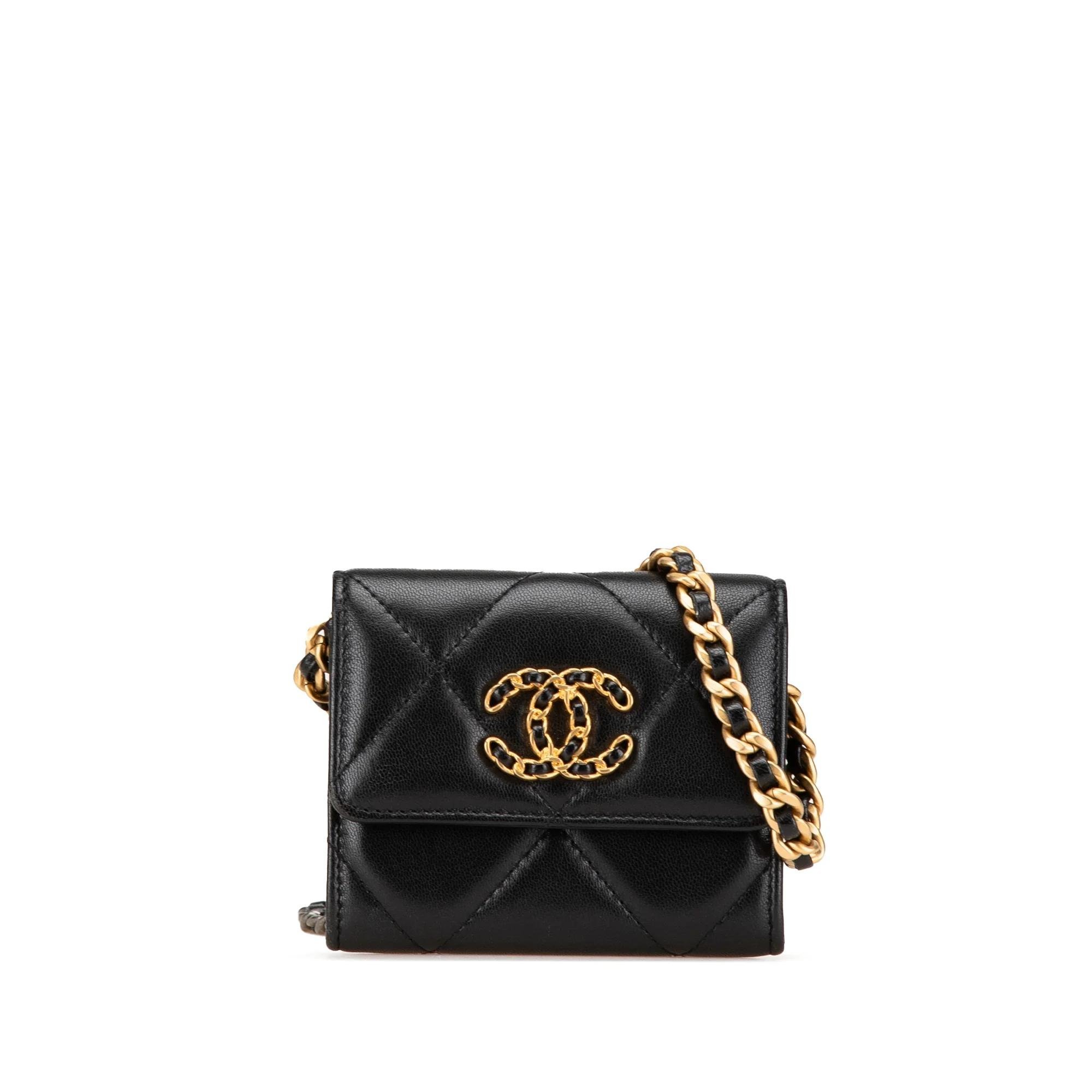 Chanel 19 pony-style calfskin handbag
