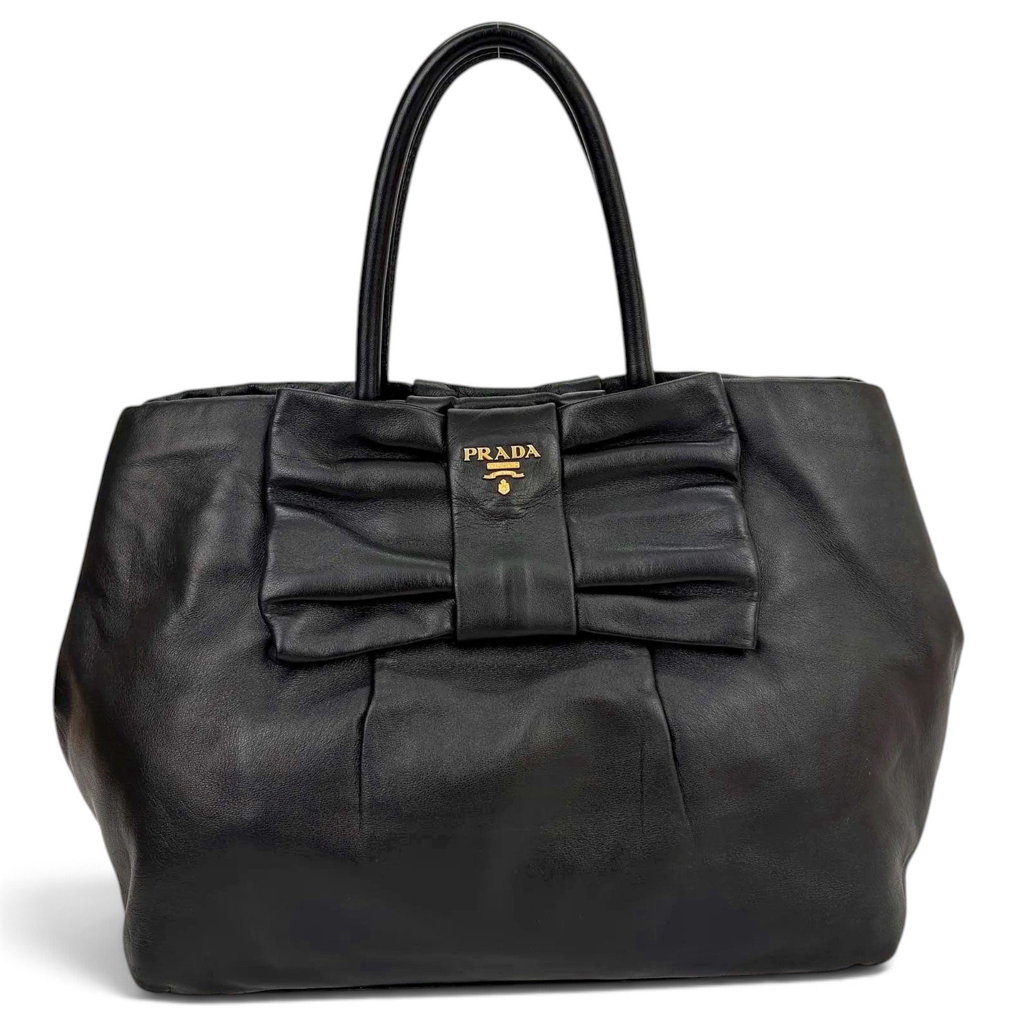 Ribbon leather tote