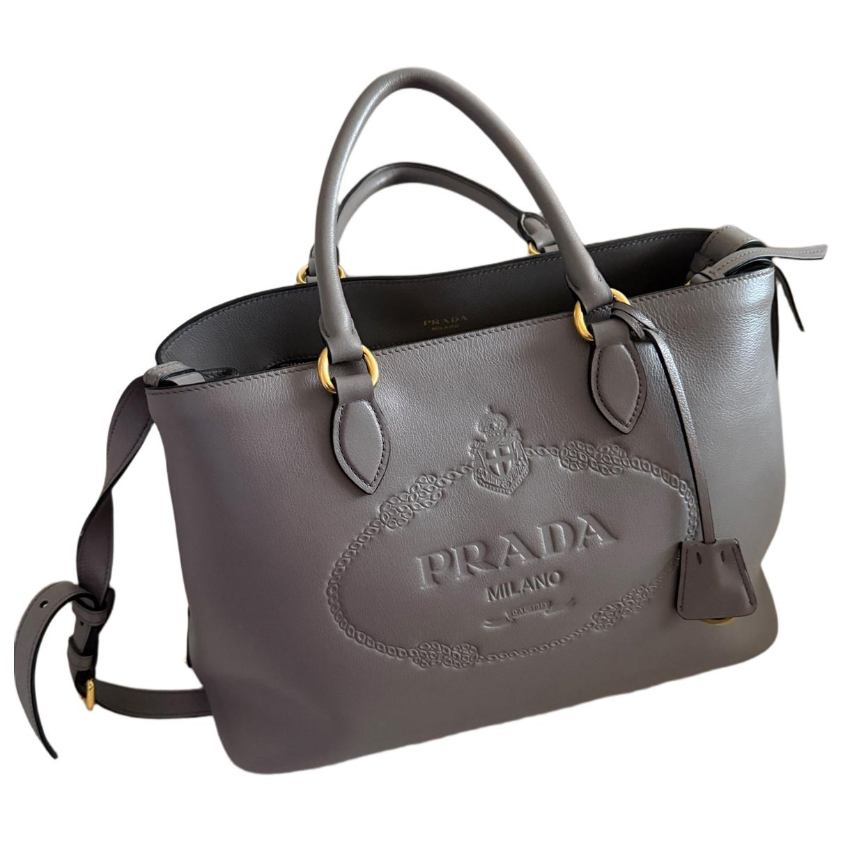 Monochrome leather handbag