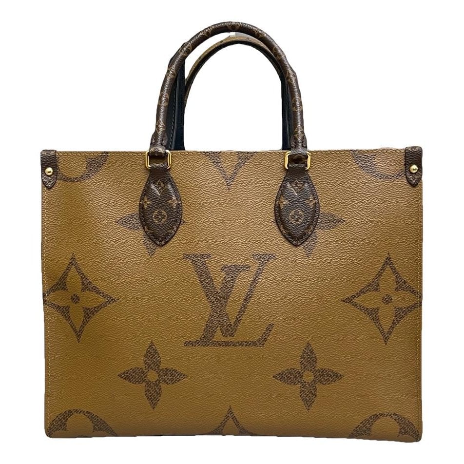 Onthego leather handbag