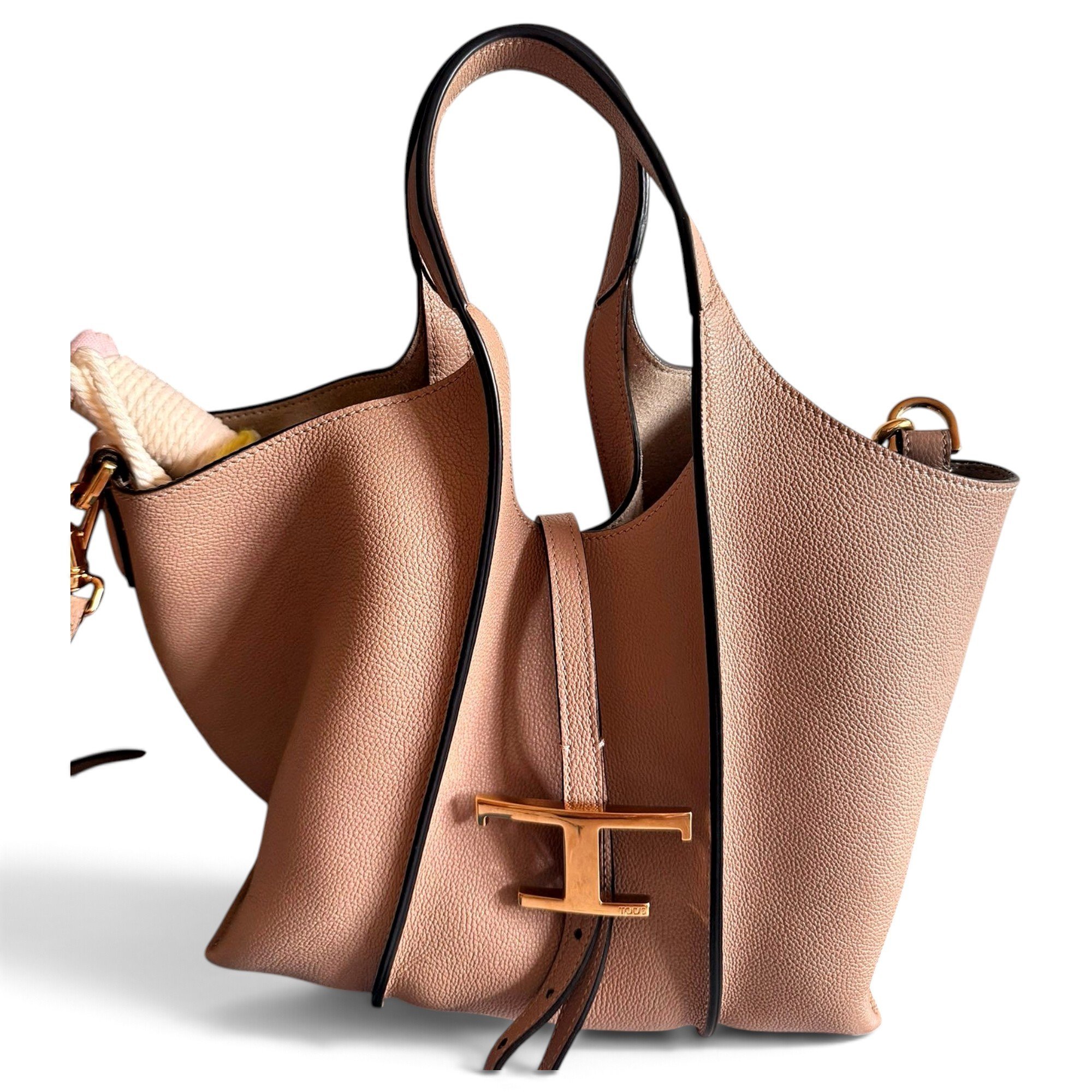 Leather tote