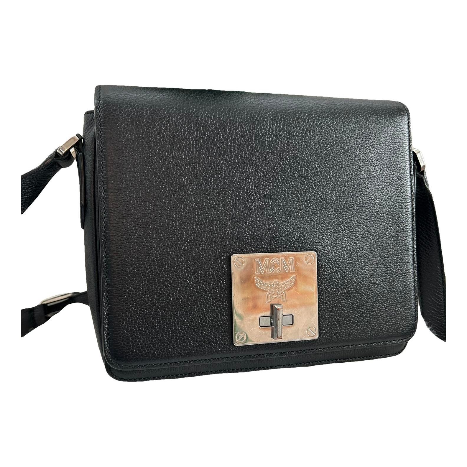 Leather crossbody bag