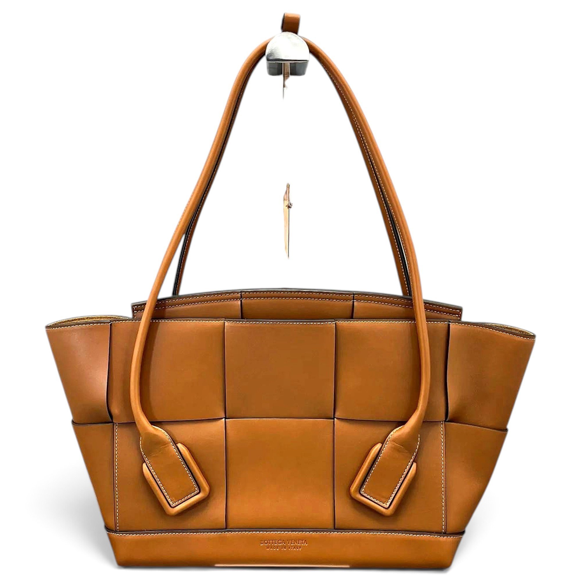 Arco leather tote