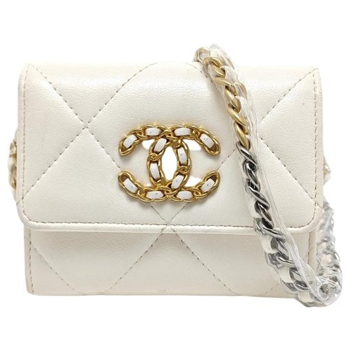 Chanel 19 crossbody bag