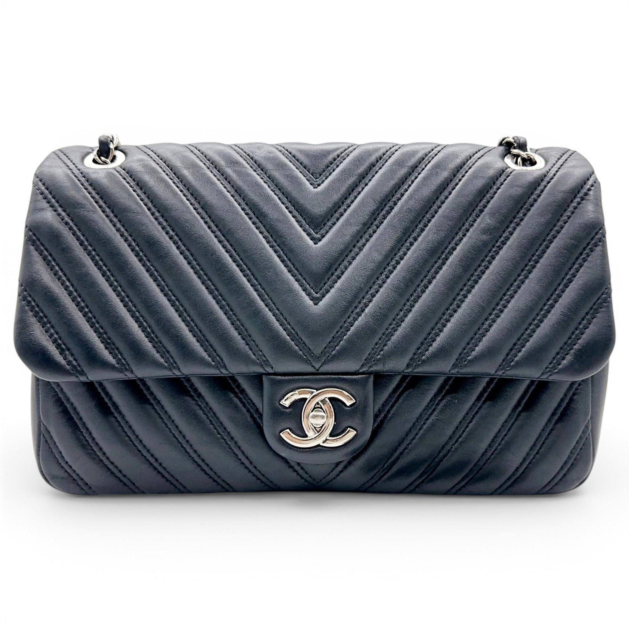 Timeless/Classique leather crossbody bag