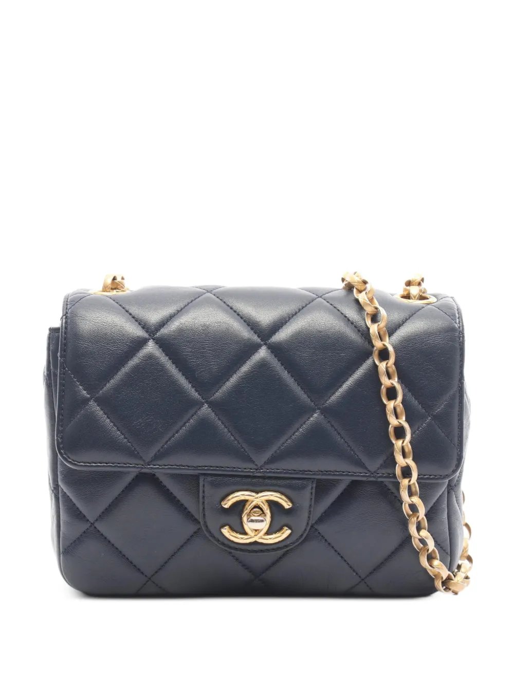 Matelassé chain shoulder bag