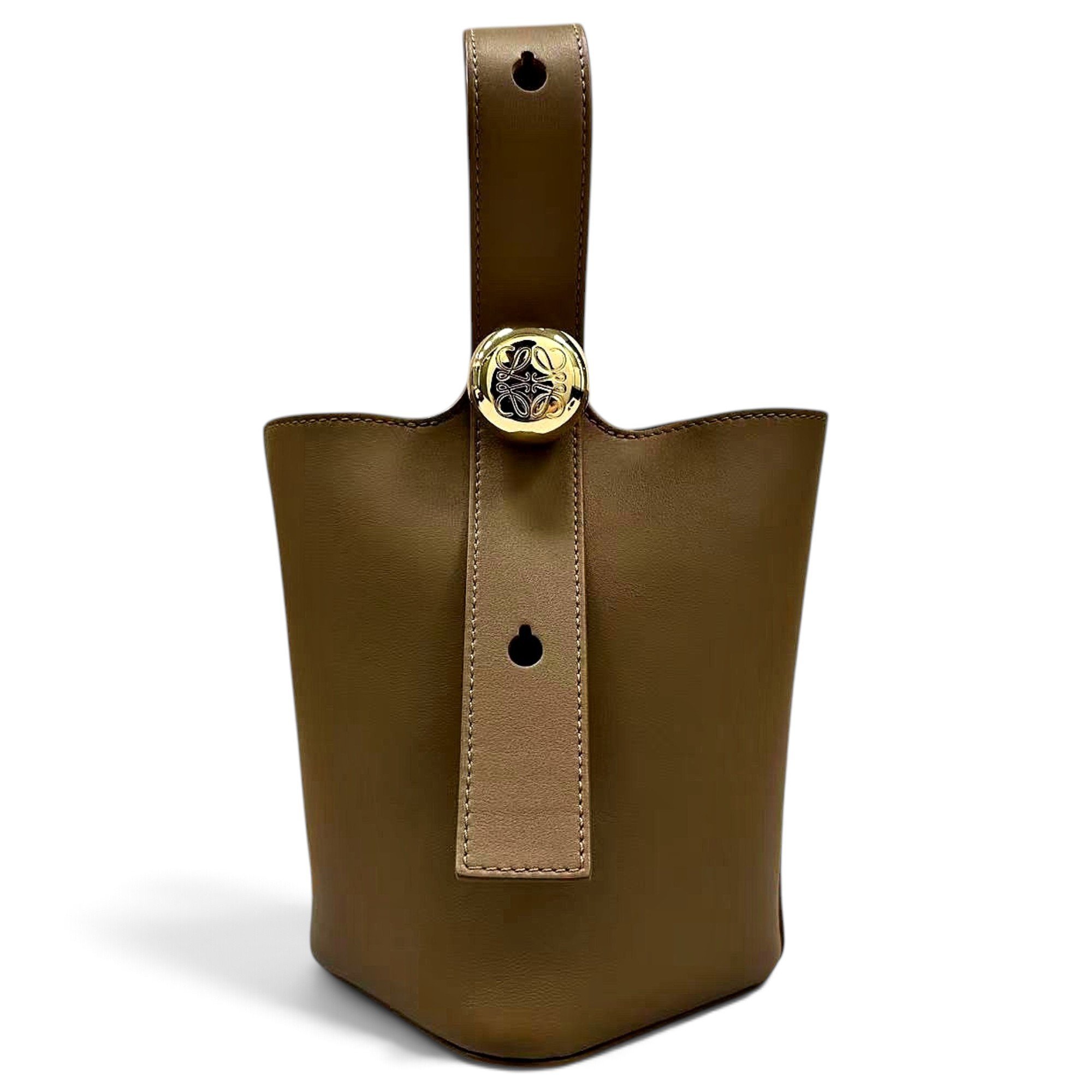 Pebble leather handbag