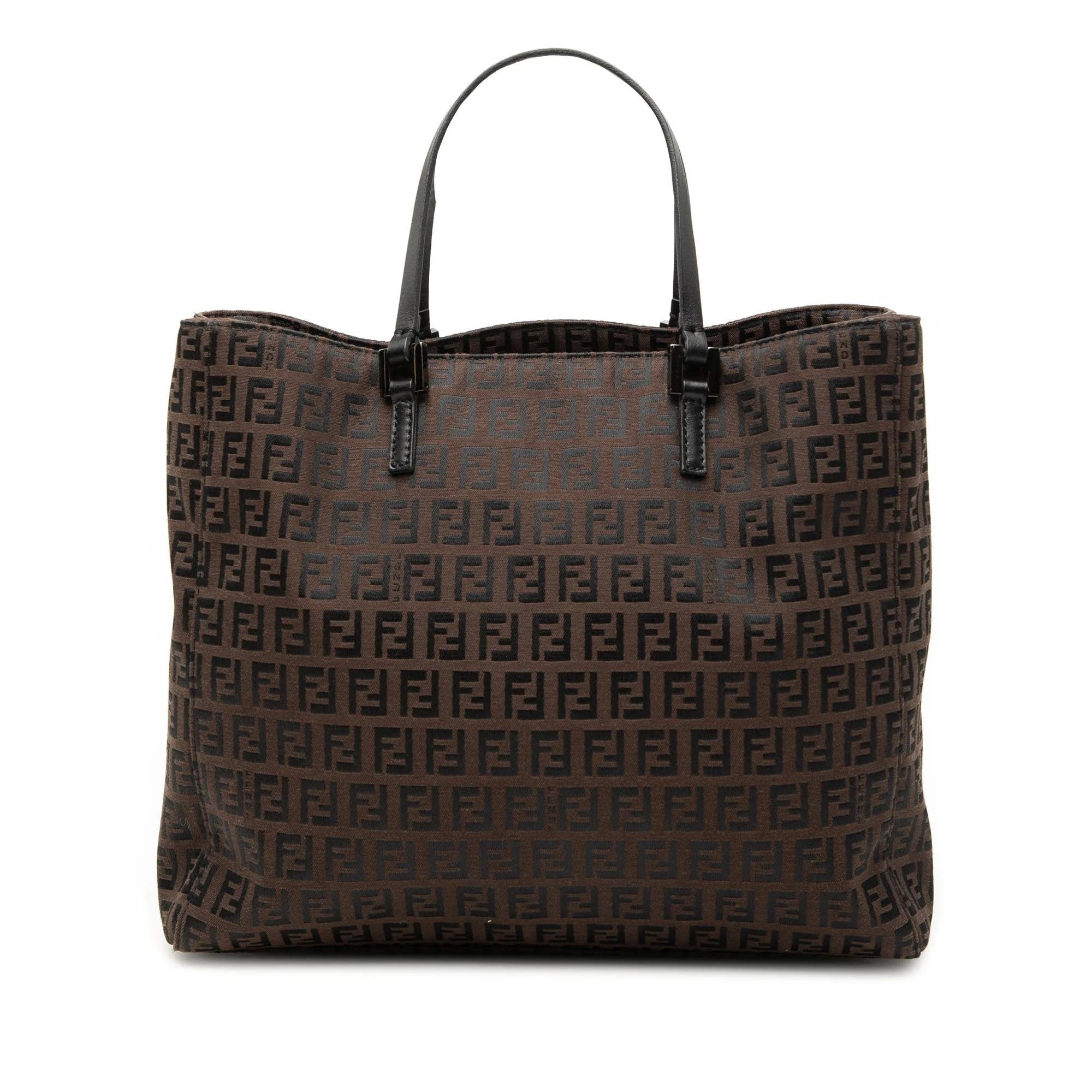 Pocket leather tote
