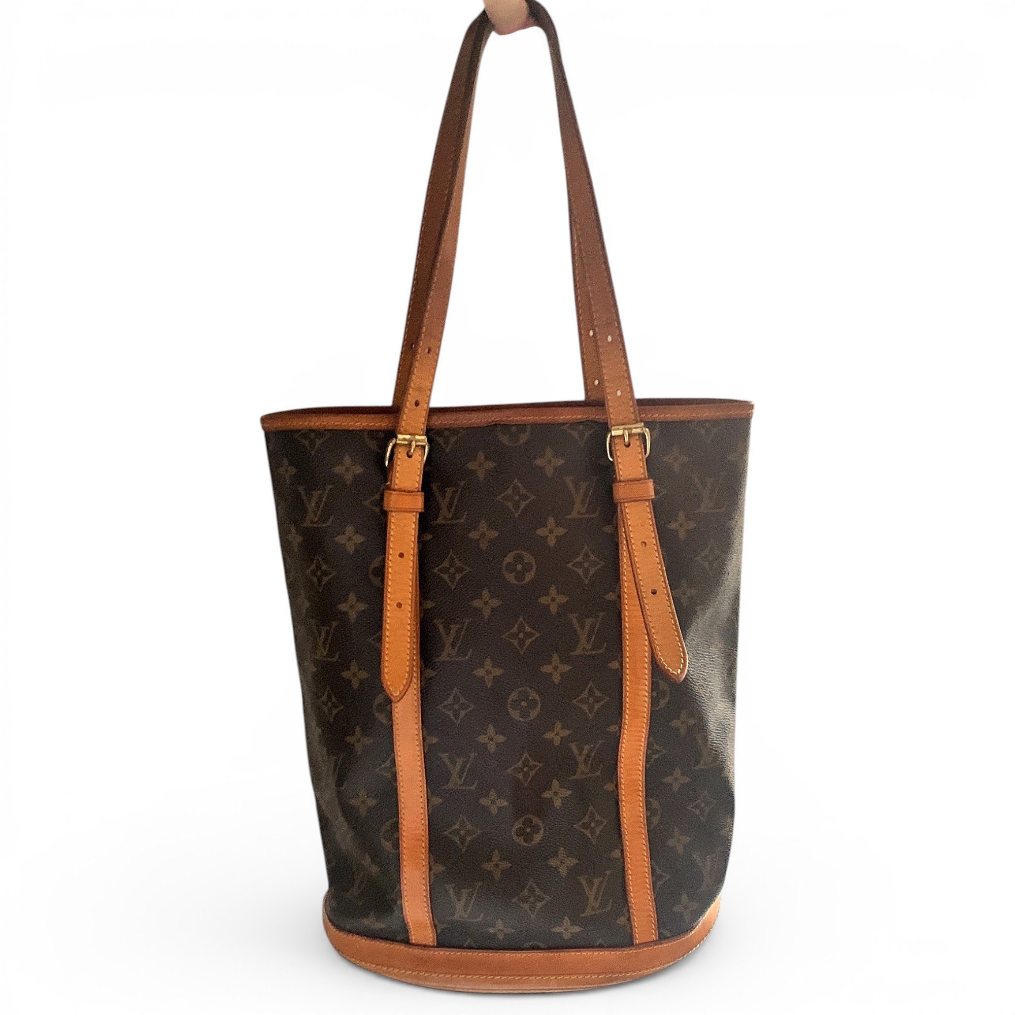 Bucket leather handbag