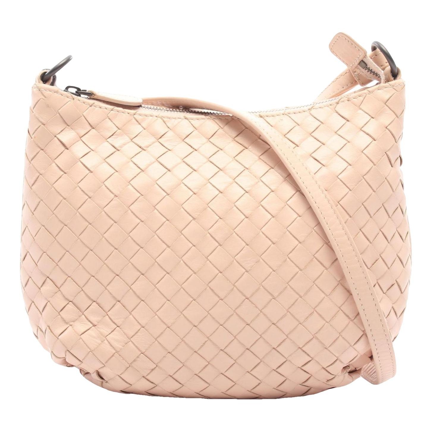 Veneta leather handbag