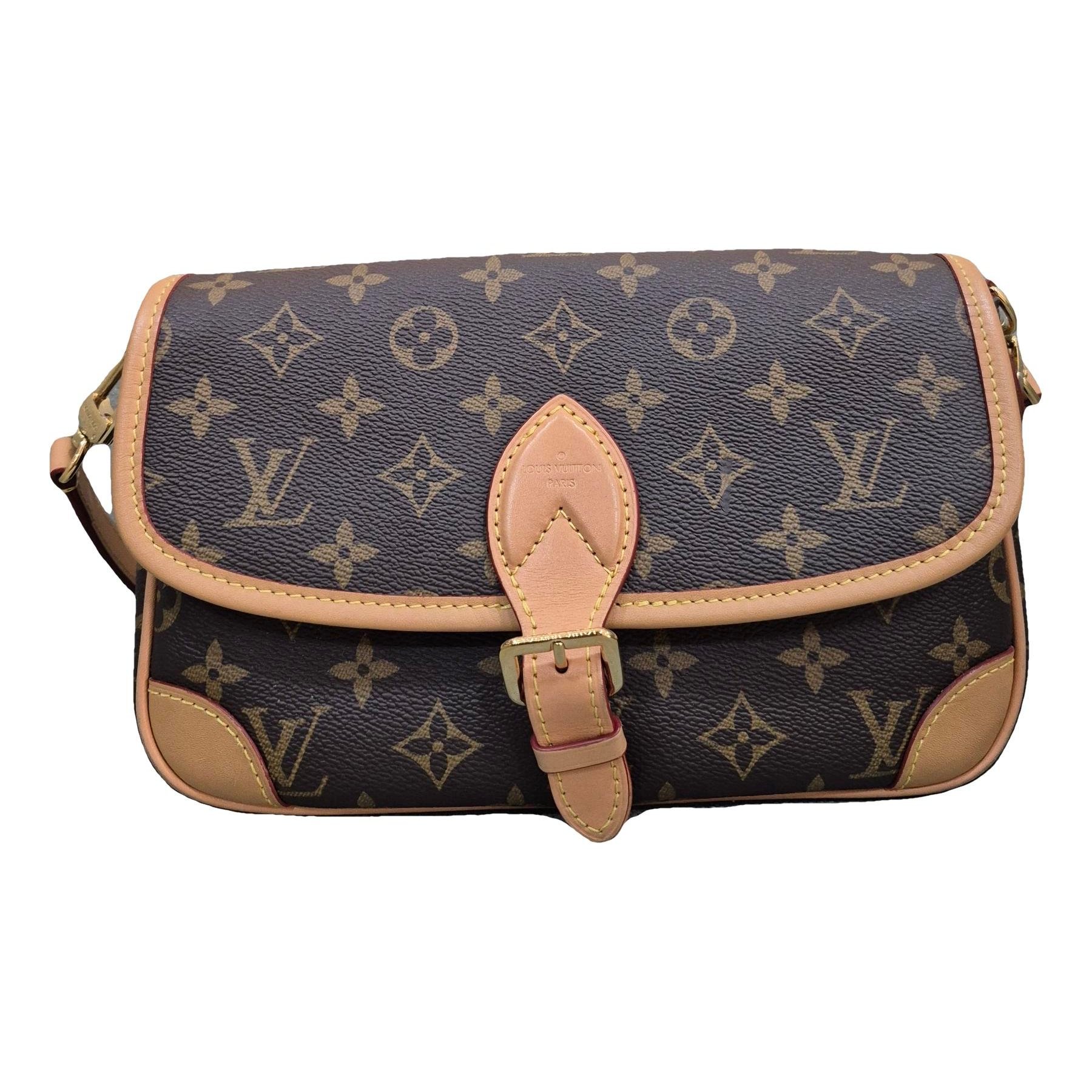 Diane leather crossbody bag