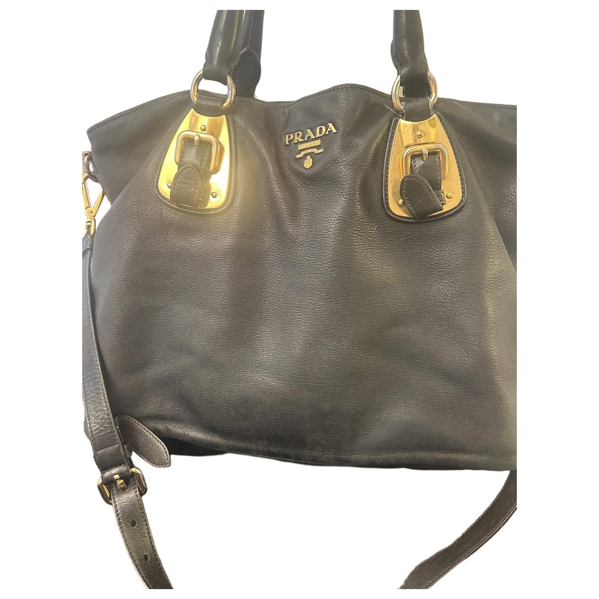 Buckle leather tote