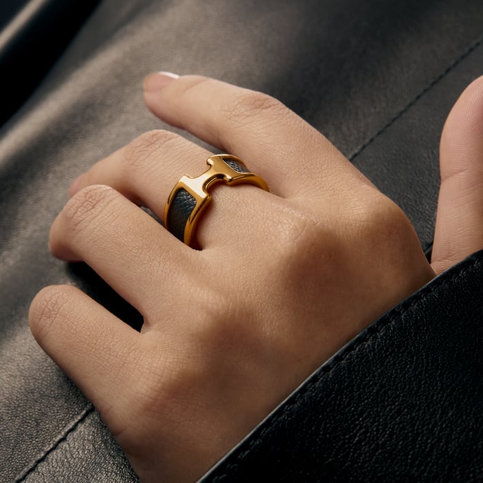 Noir Olympe Ring, Small Model