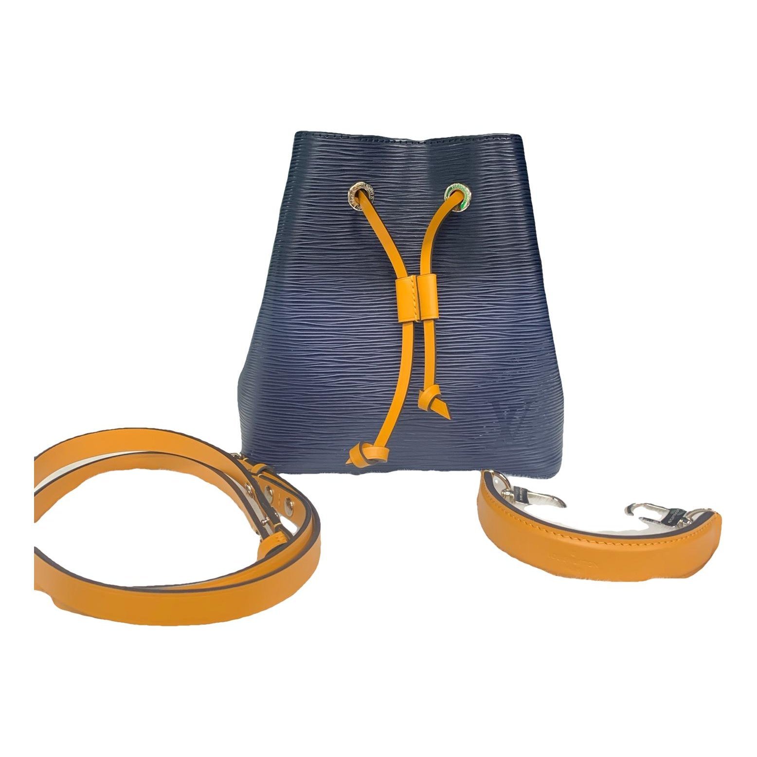 NéoNoé BB leather handbag