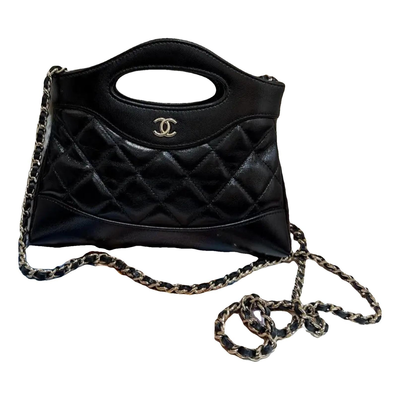 31 Vintage leather crossbody bag