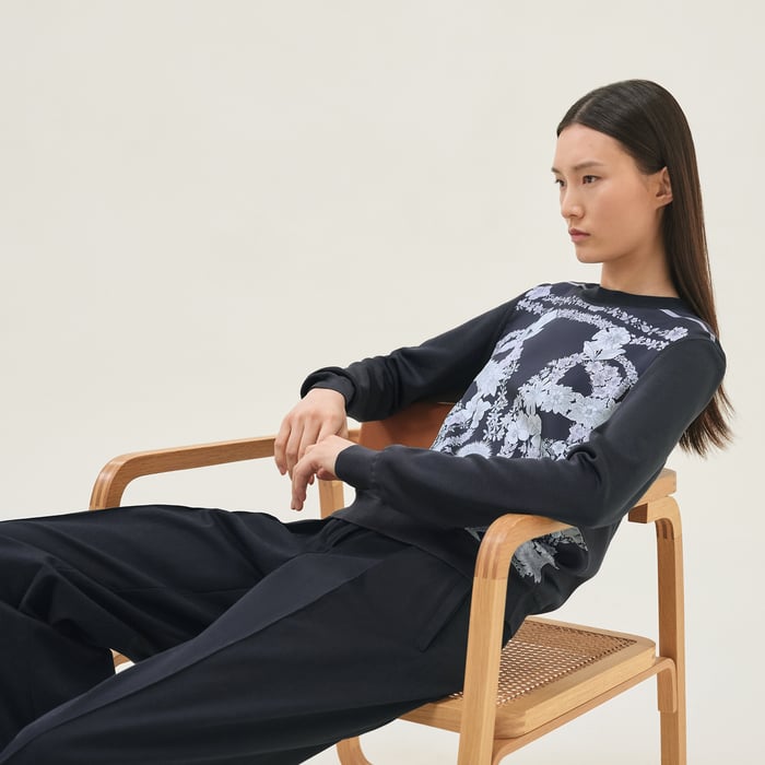 "Brides de Gala en Fleurs" long-sleeve twillaine sweater