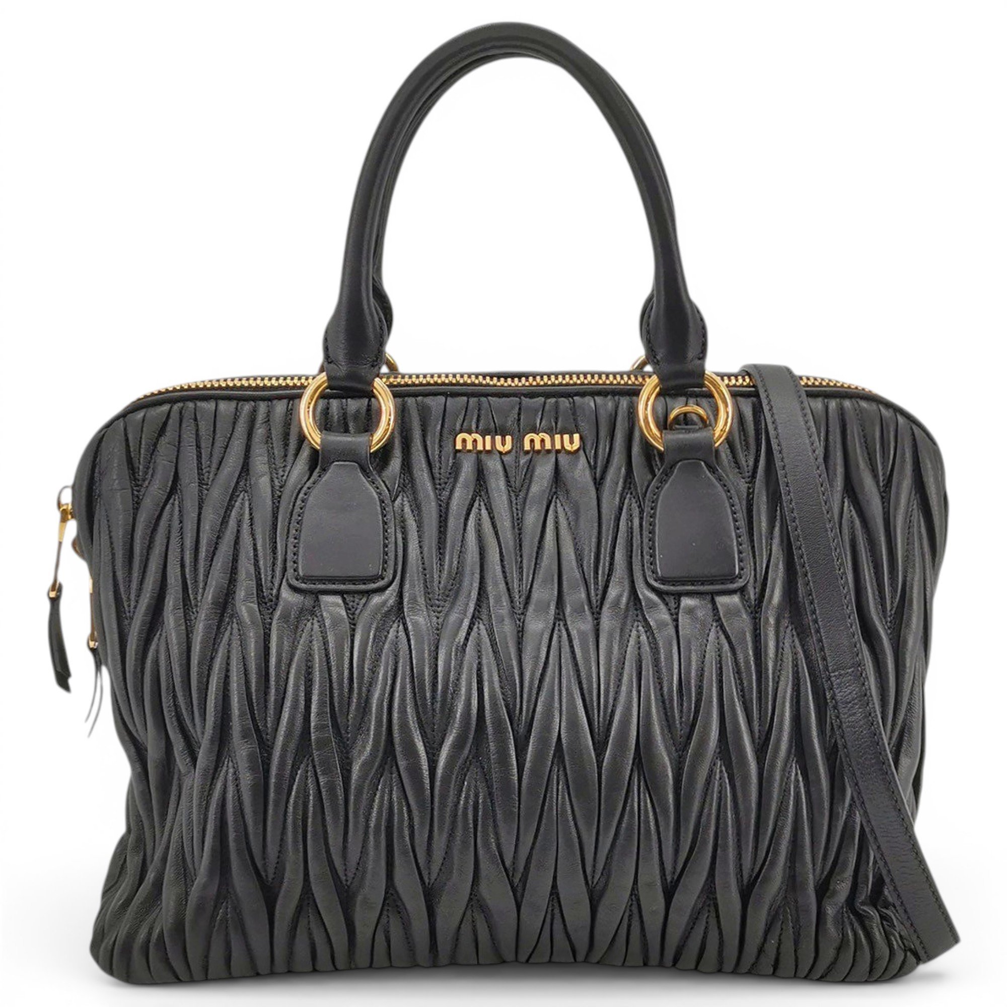 Matelassé leather handbag