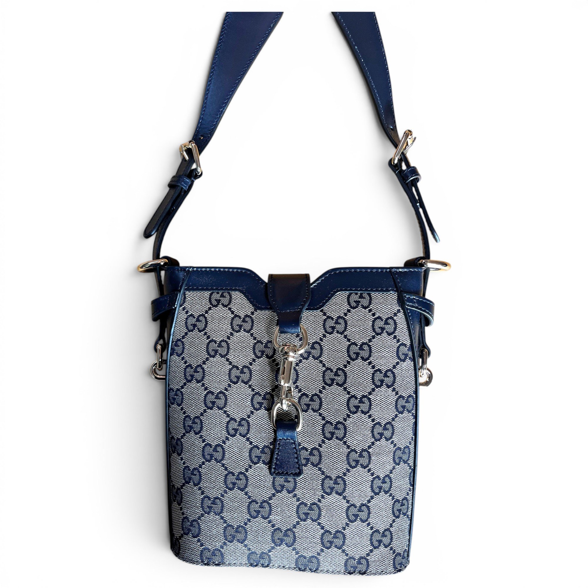 Cloth clutch bag