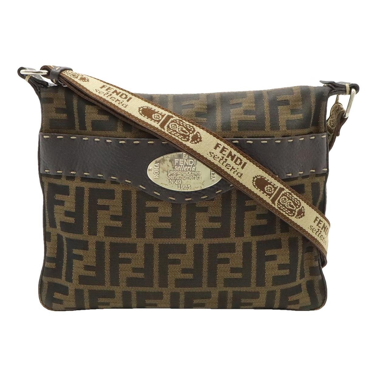 Pocket leather handbag