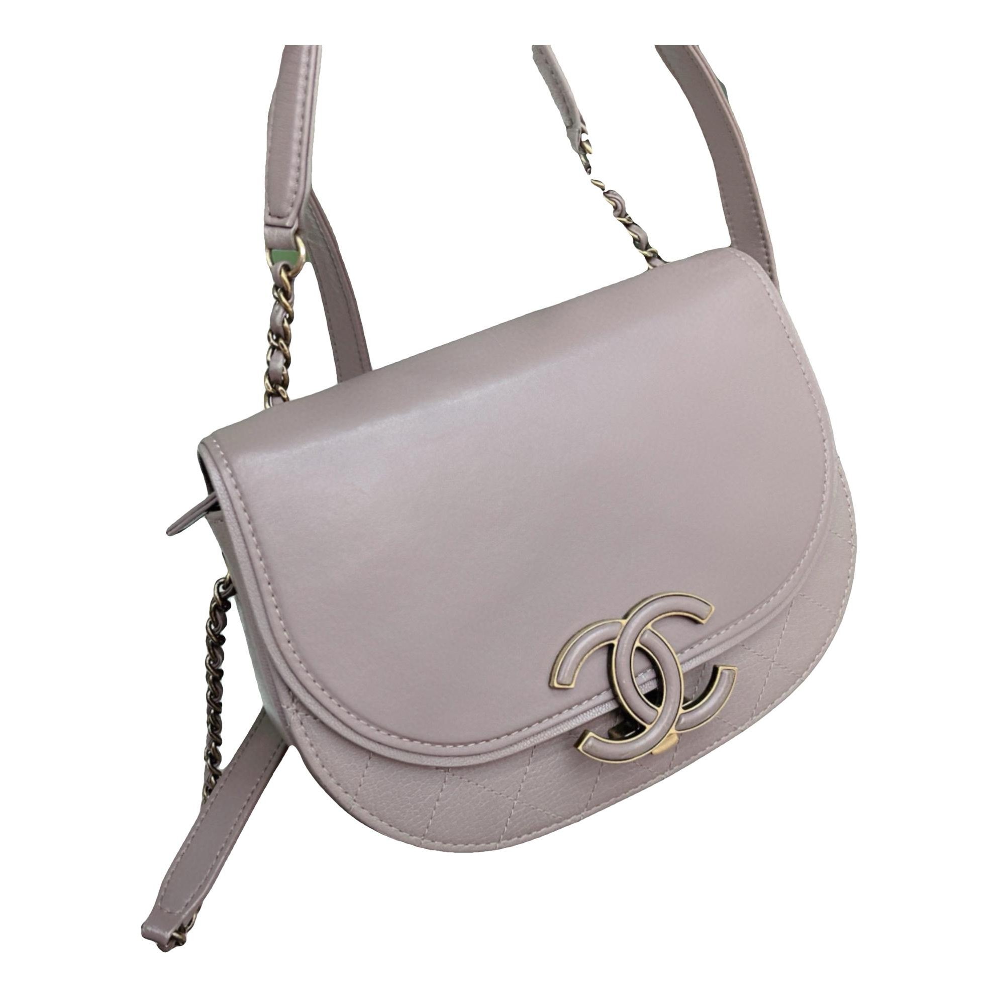Coco Curve leather crossbody bag