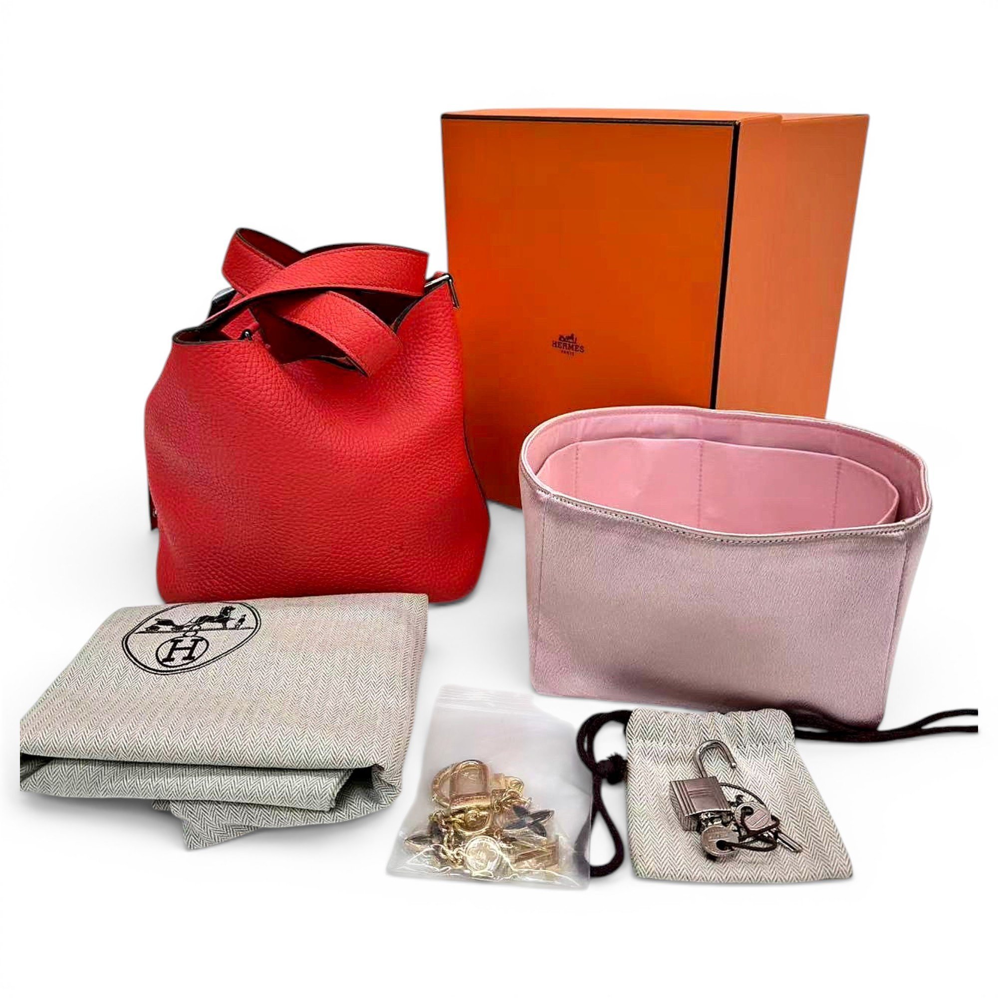 Picotin leather tote