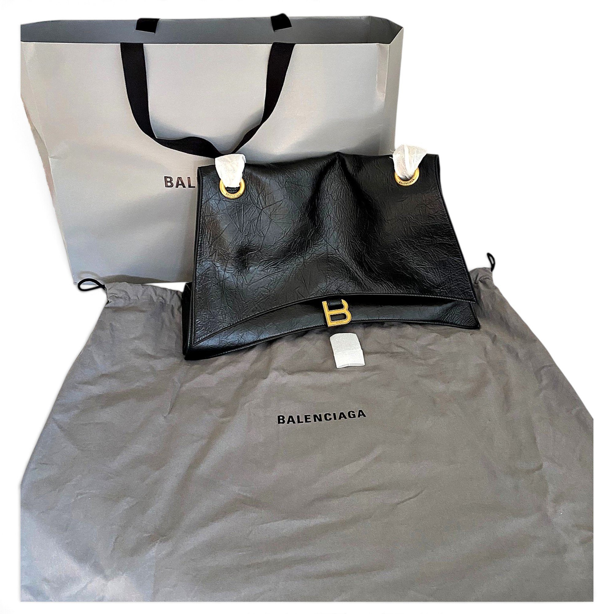 Crush leather handbag