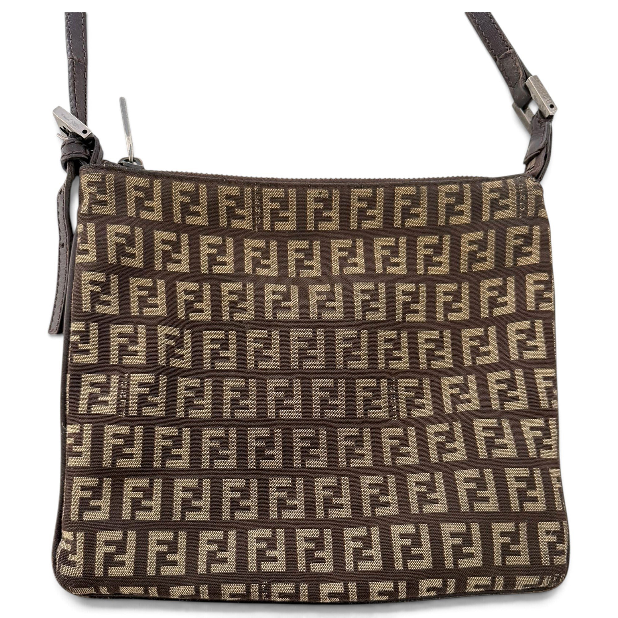 Cloth clutch bag