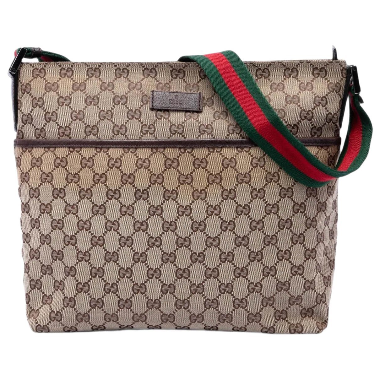 Gucci B cloth bag