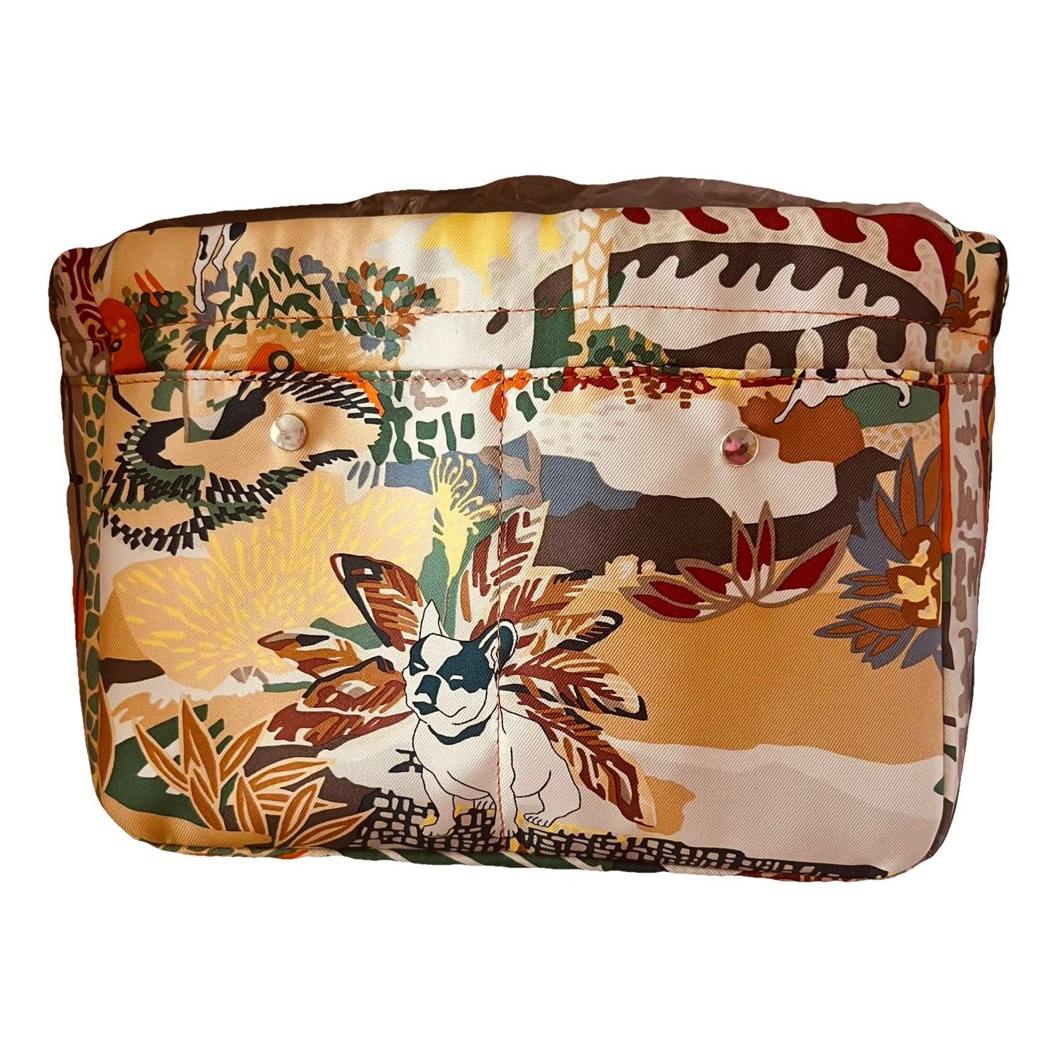 Silk vanity case