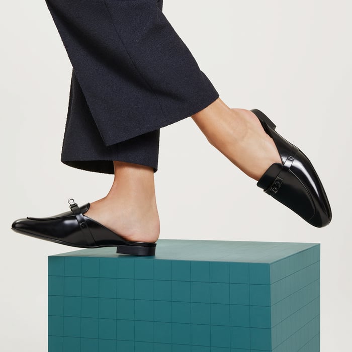 Noir Oz Mule