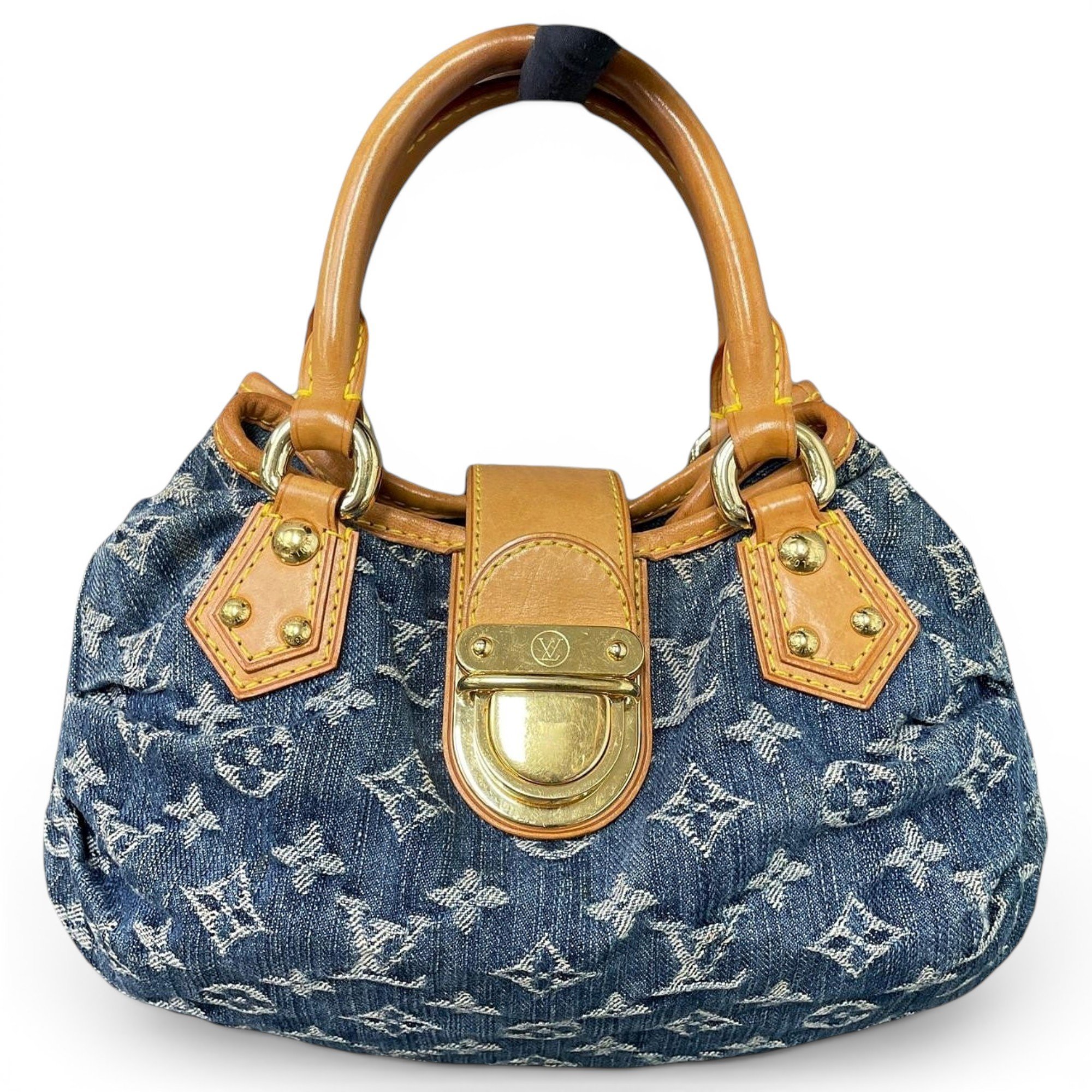 Pleaty leather handbag