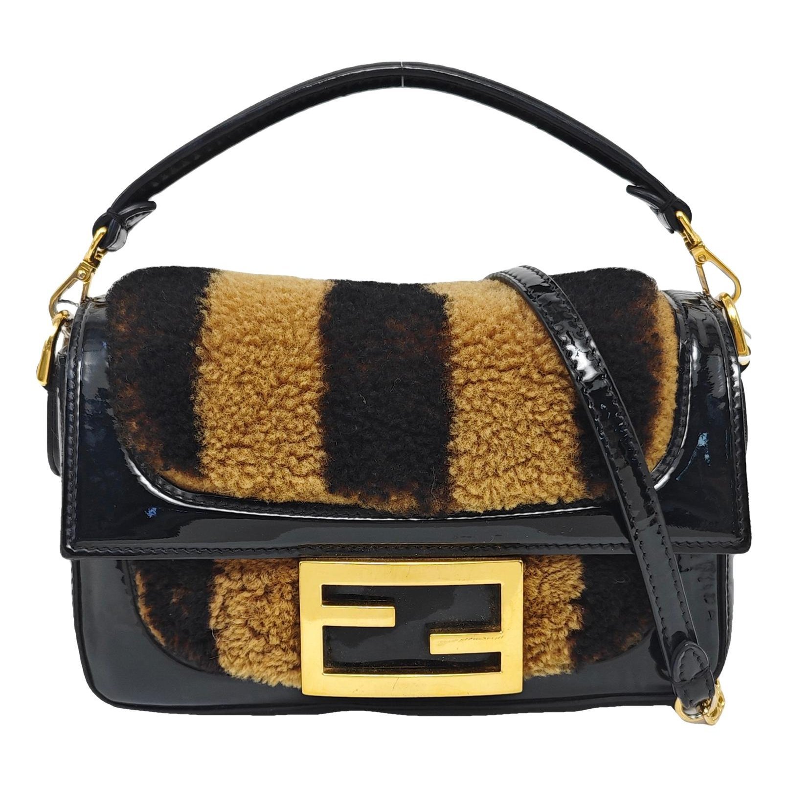 Baguette leather handbag