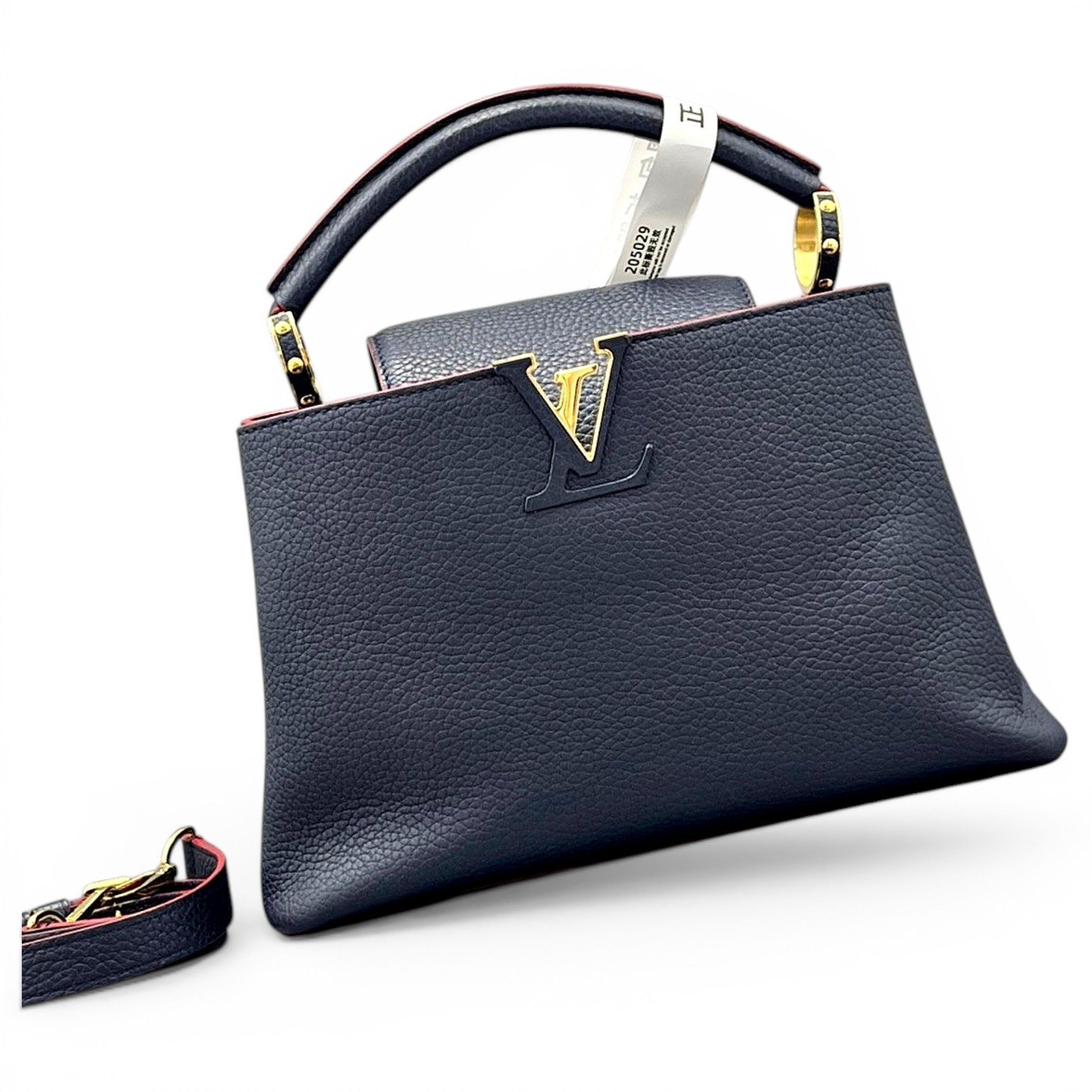 Capucines leather handbag