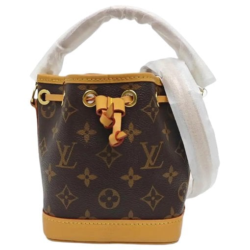 Nano Noé leather handbag