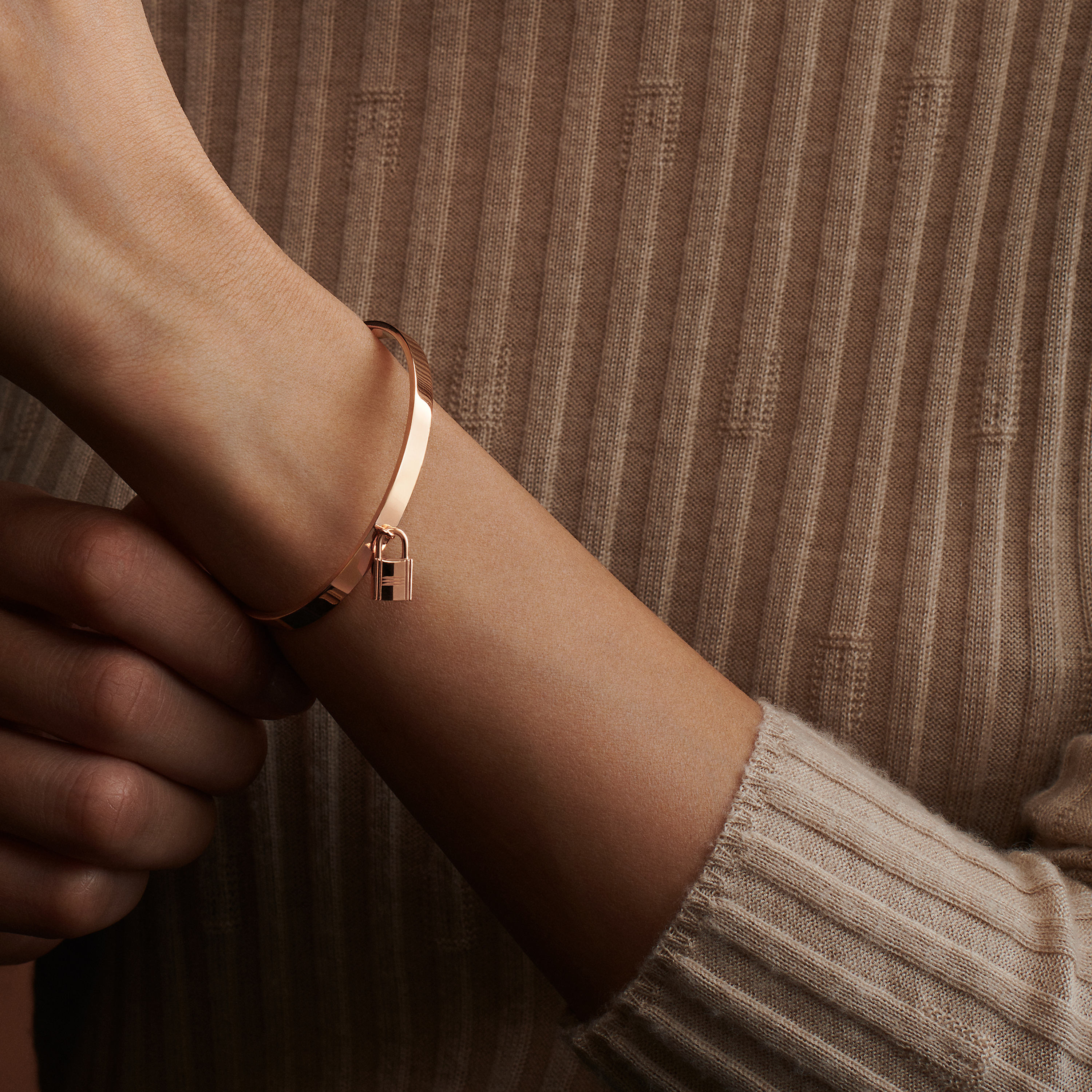 Kelly Cadenas 브레이슬릿, 스몰 모델