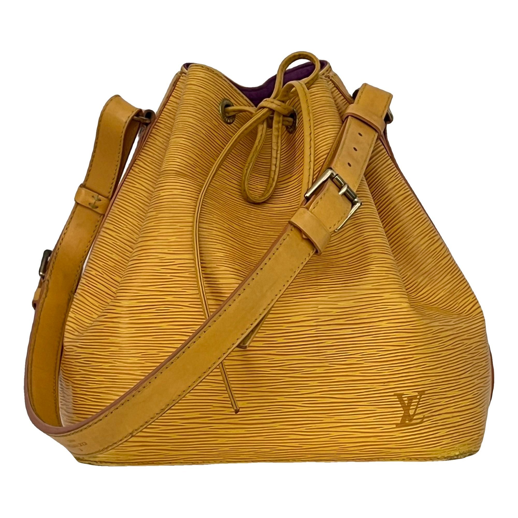 Noé leather handbag