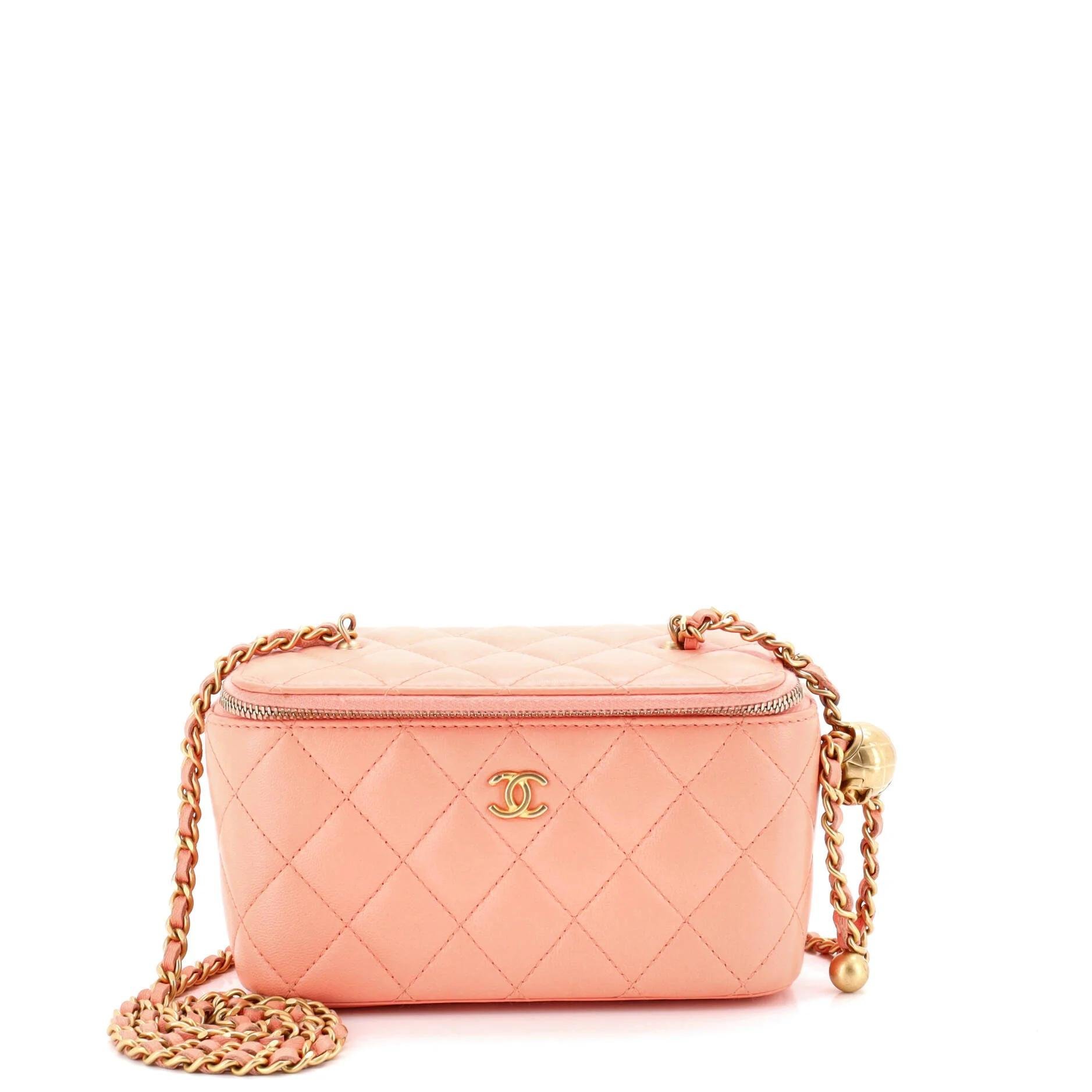 Chanel Leather clutch bag