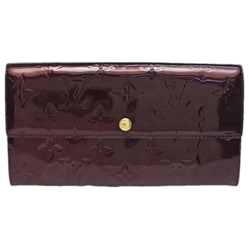 Patent leather handbag