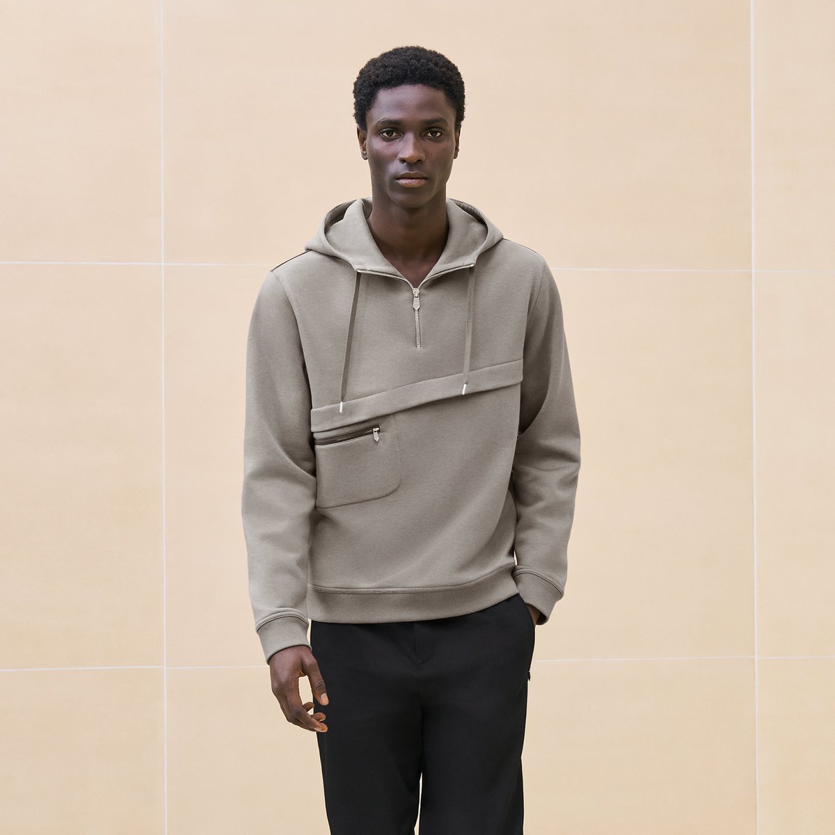 Sport capsule hooded sweater