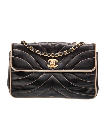 Chevron CC Flap Bag